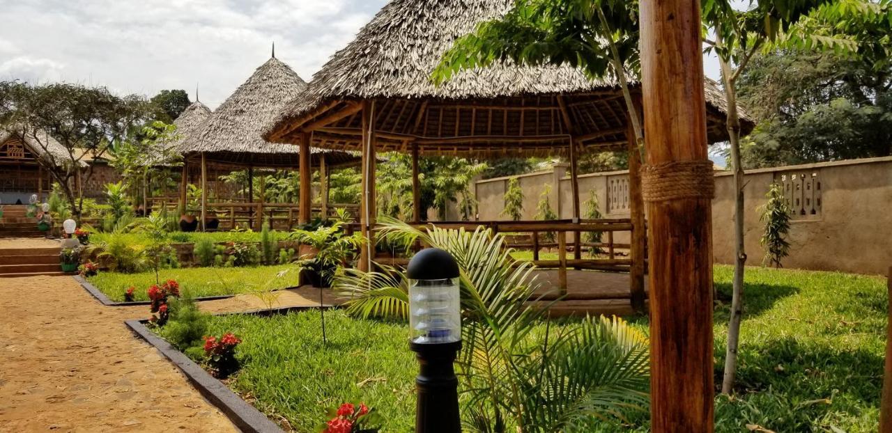 Aivlys Lodge Kilimanjaro Msaranga Esterno foto